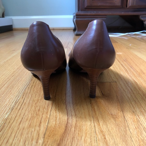 Brooks Brothers Brown Leather Heels - Picture 5 of 7